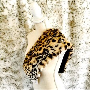 New with tags - CACHE Neck Wrap